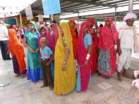 Les costumes : un festival de couleurs